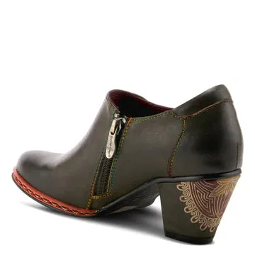 L'ARTISTE ZAMI SLIP-ON SHOES