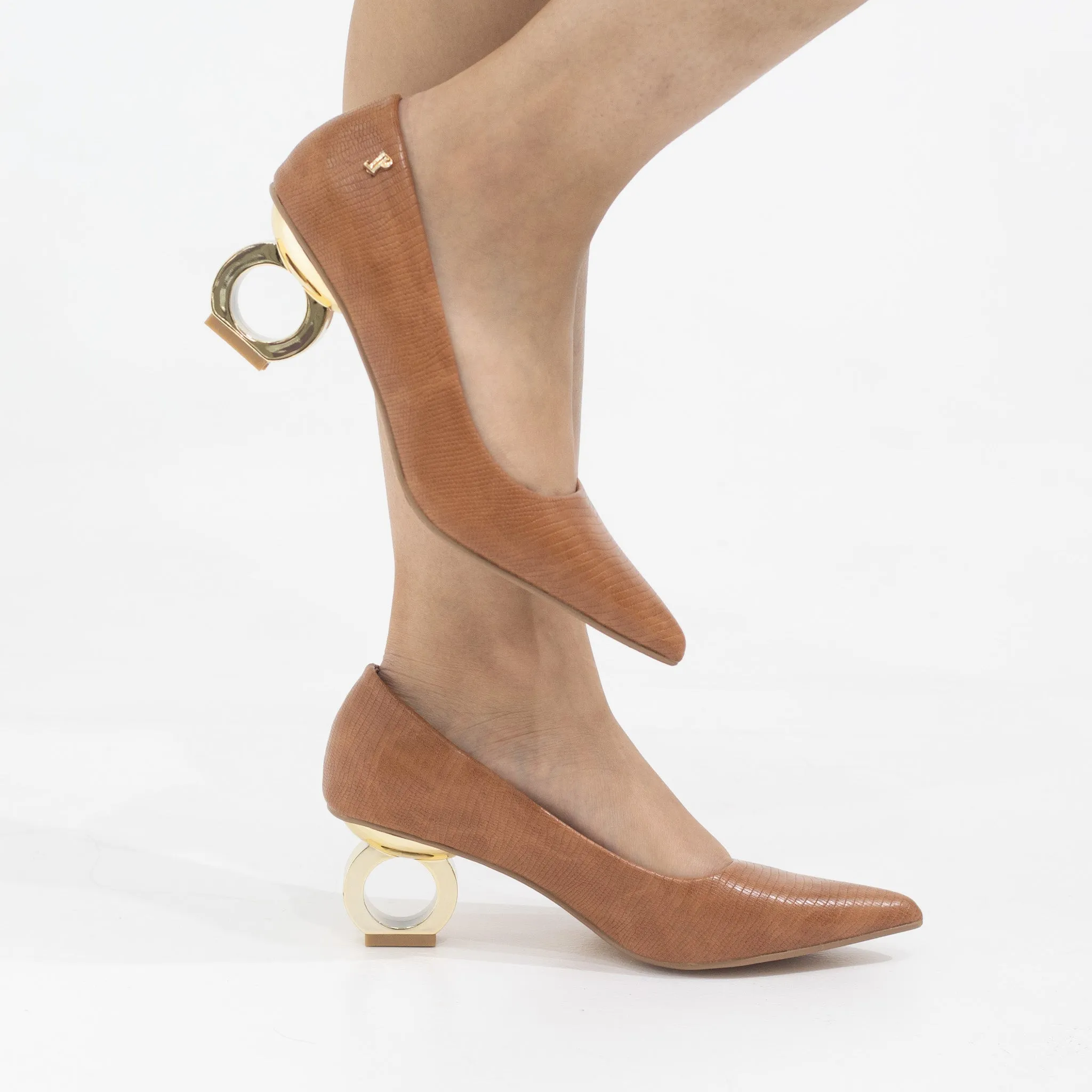 Orchid pointy court on 6cm special circle heel camel