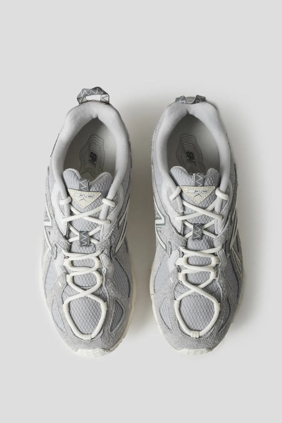 SNEAKERS 610T RAIN CLOUD ET GREY MATTER