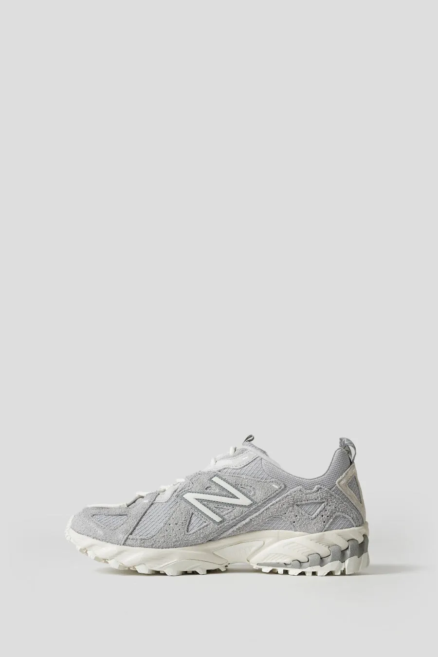 SNEAKERS 610T RAIN CLOUD ET GREY MATTER