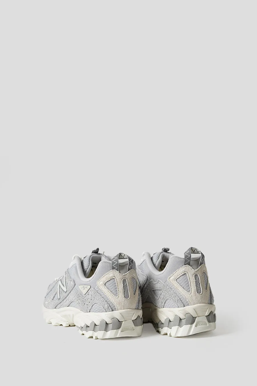 SNEAKERS 610T RAIN CLOUD ET GREY MATTER