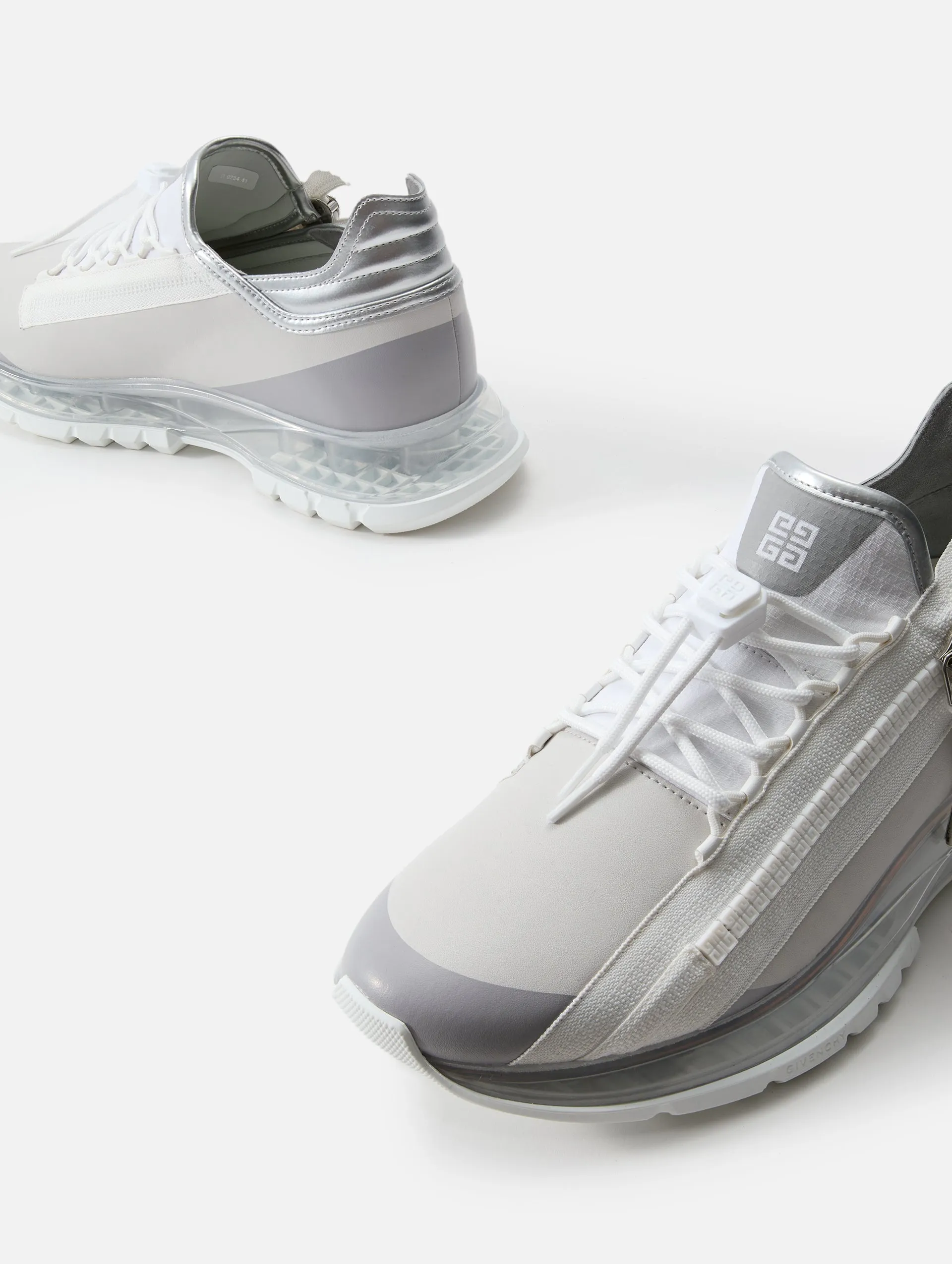Spectre Zip Runners